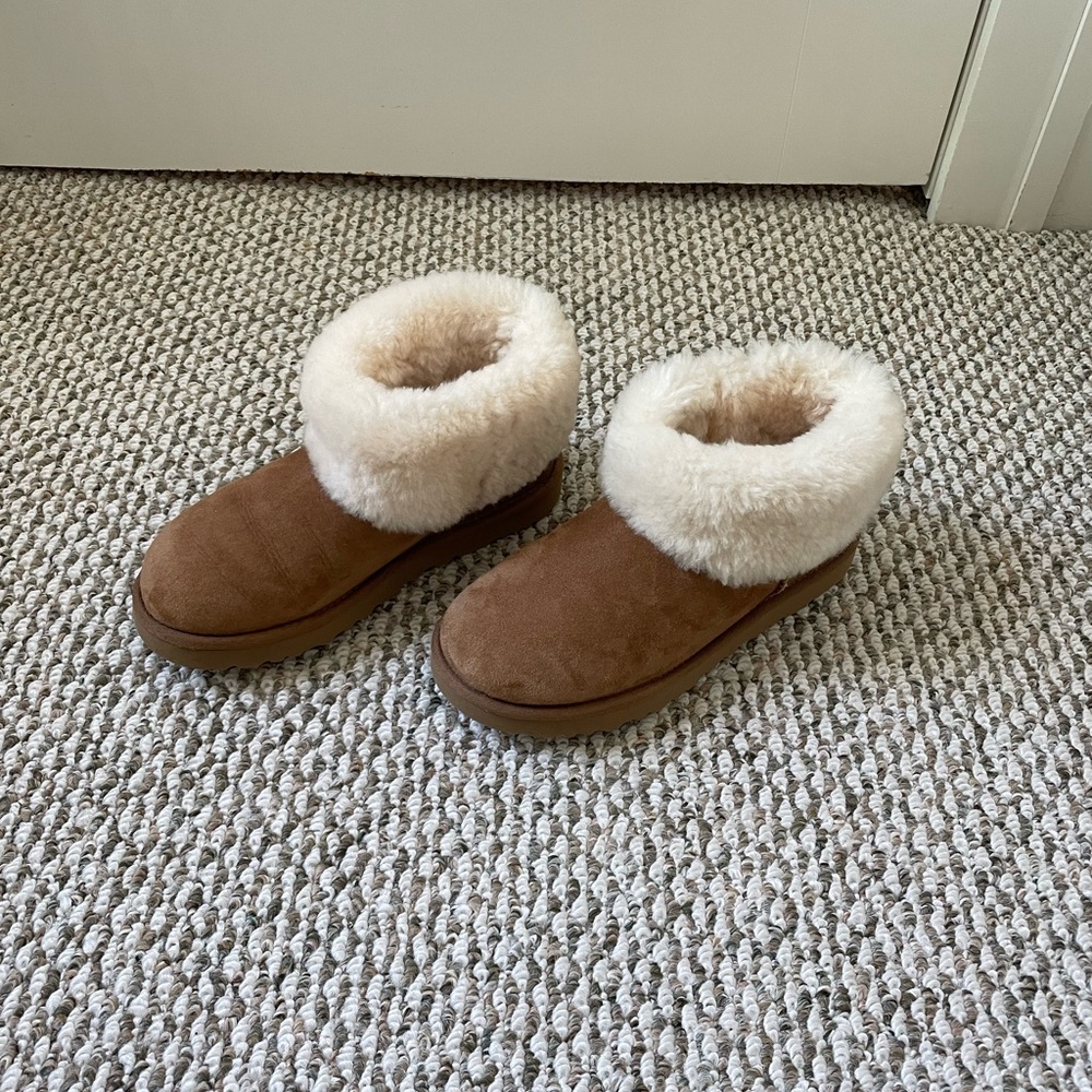 Ugg Mini Fluff - image 3